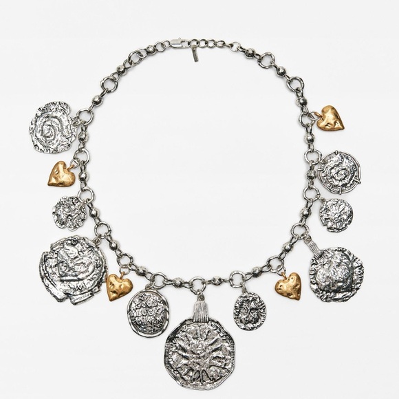 Zara HEART MEDALLIONS NECKLACE - Picture 1 of 3
